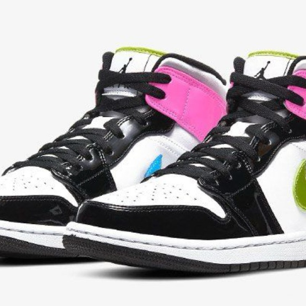Jordan 1 Mid- White Black Cyber Pink